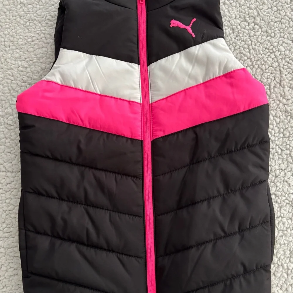 PUMA Kids Cold Weather Vest. Size XS (5/6). Black Pink White. Zip Up. Brand New. - Picture 9 of 9